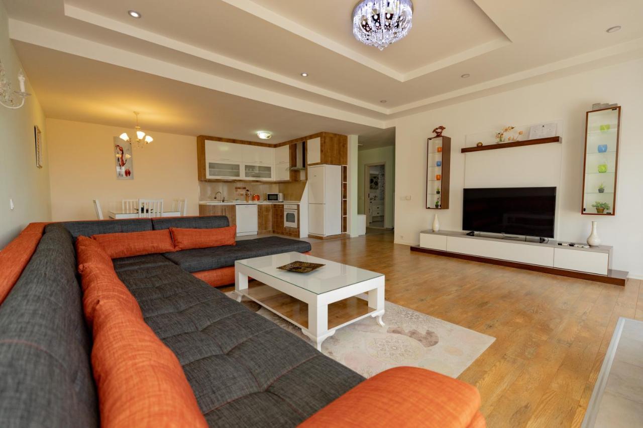 Dodona Aparthotel In Prishtina Prishtinë Ngoại thất bức ảnh